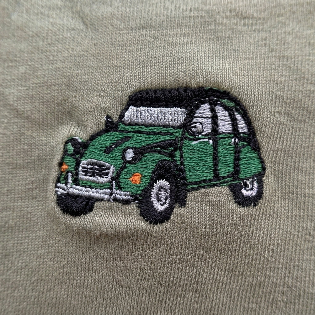 Ricamo Citroën 2CV verde, primo piano